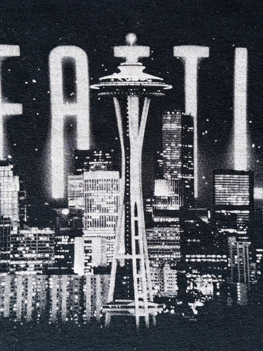 VTG 90S Seattle Skyline Graphic T Black & White 100% cotton, true sz M